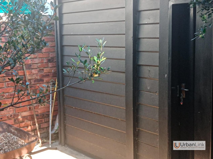 3 Bedroom Property for Sale in Safari Gardens North West
